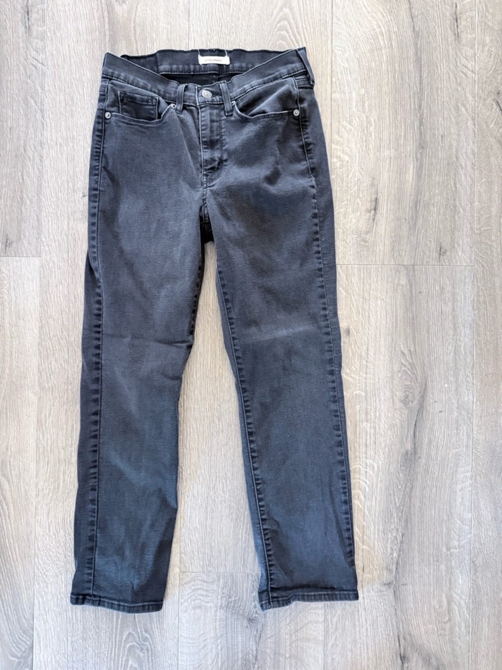Levi's Women's Black Straight Leg Jeans